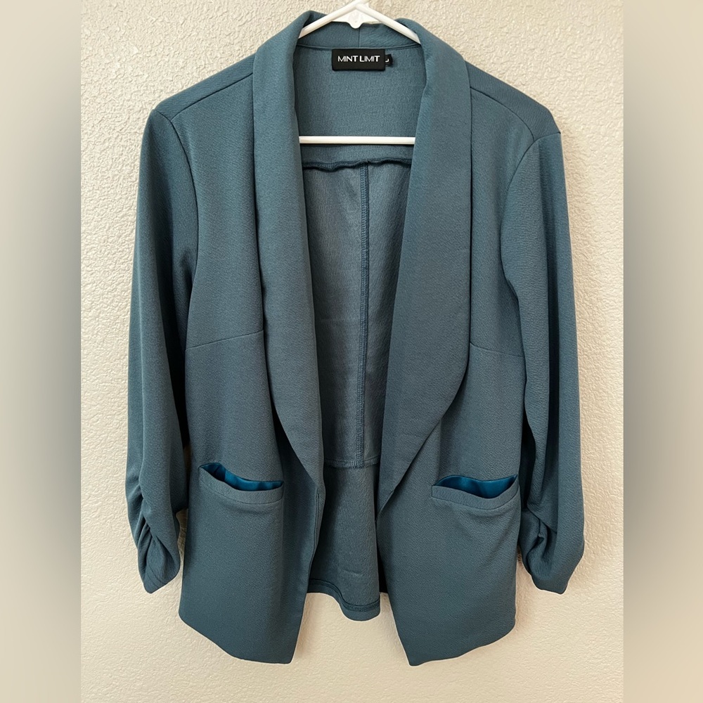 Blue blazer - Picture 2 of 3